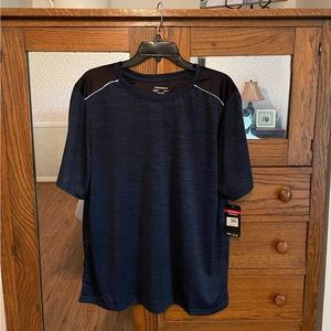 Conversion Performance Shirt Large NWT